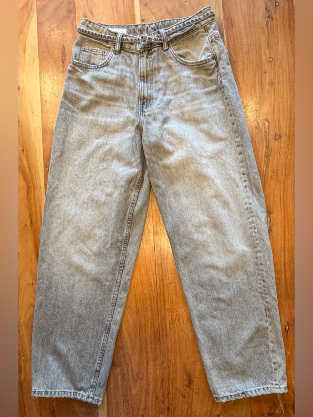Zara Streetwear Gray Acid Wash Tapered Jeans Belted‎ (GUC)